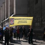 Zuhören und Sprechen, Singen und Demonstrieren: Ostermarsch in Halle