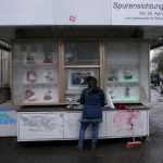 Spurensichtung: Müll-Artefakte als öffentliche Kunstaktion